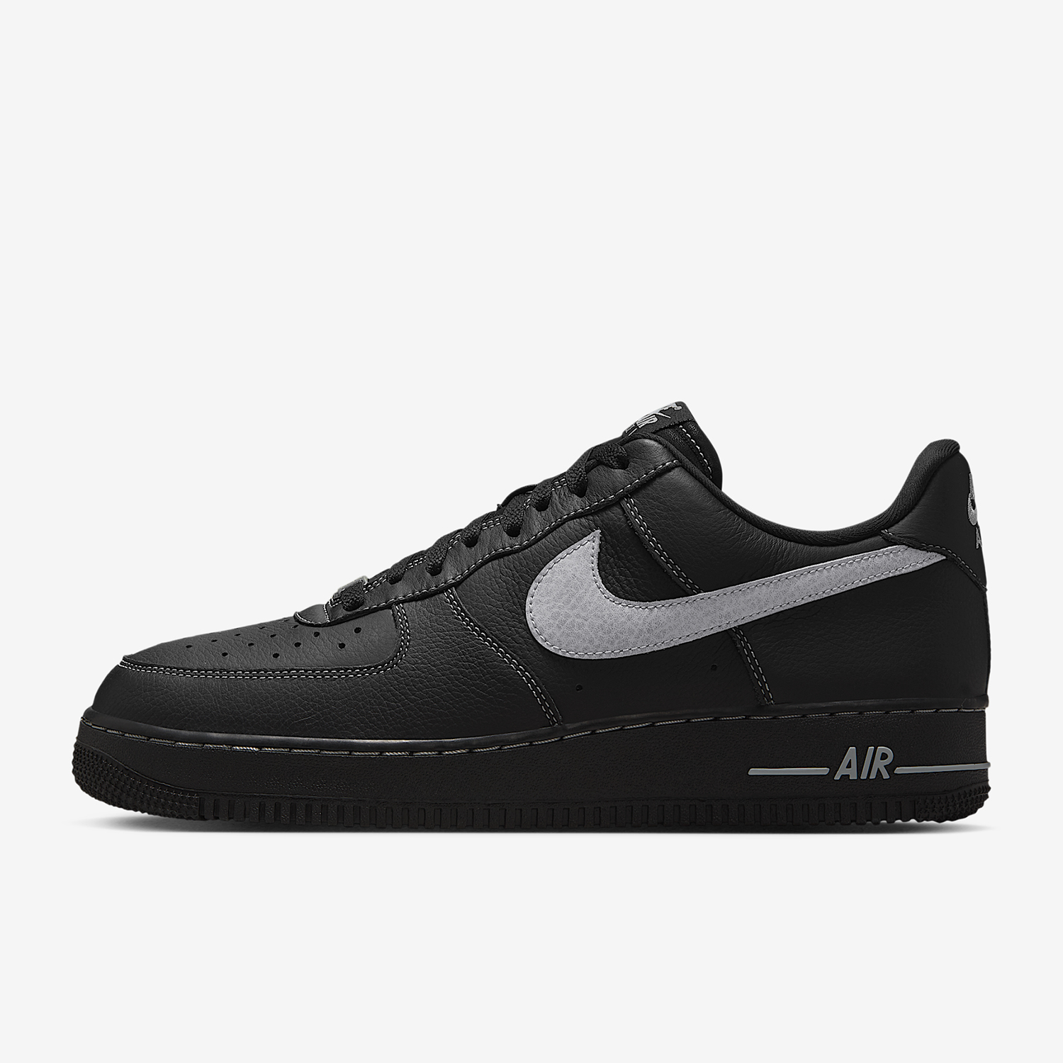 Nike Authentic AIR FORCE 1 07  - Men'S Shoes Nike Air Force review and price